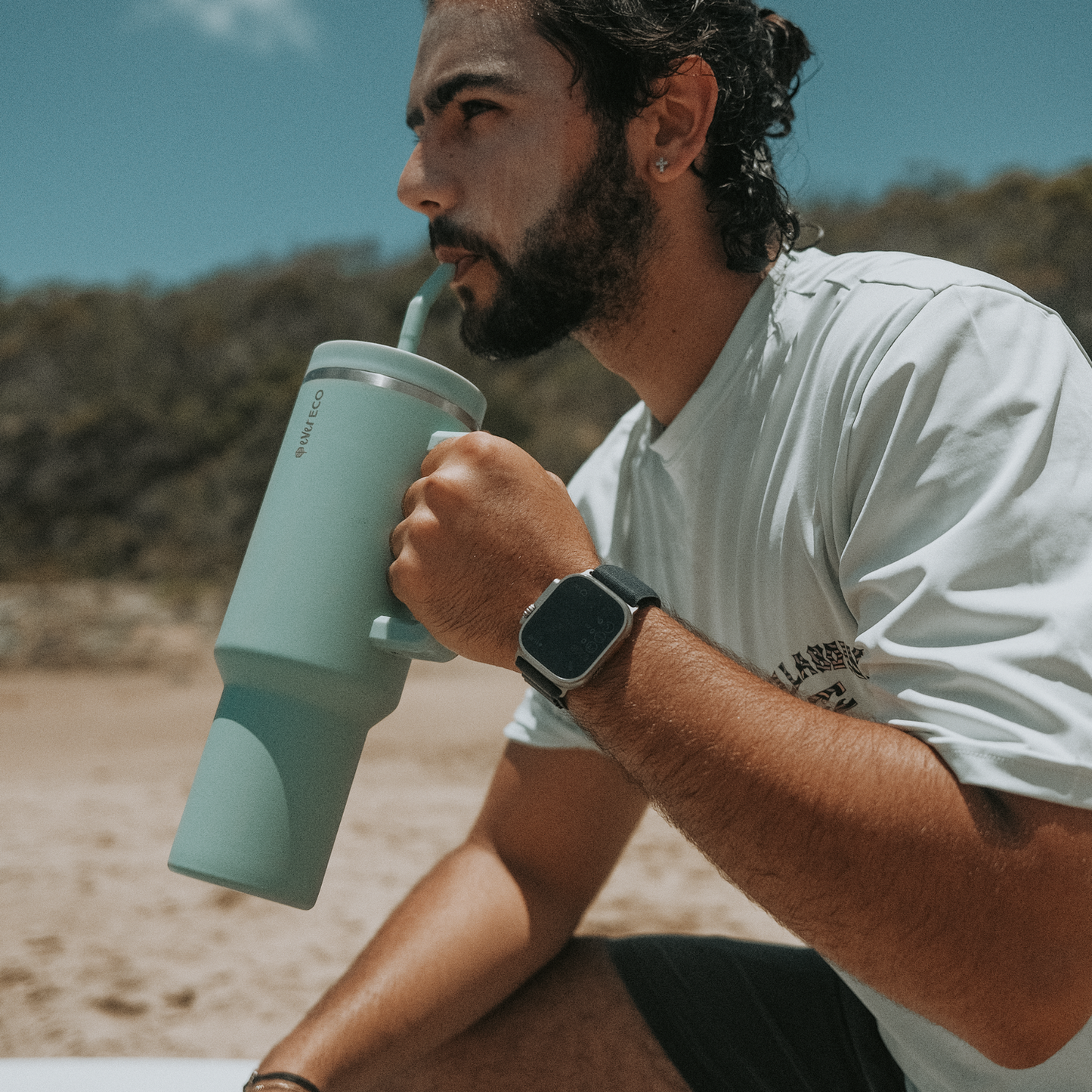 Insulated Tumbler with Handle & Straw (1.18L)