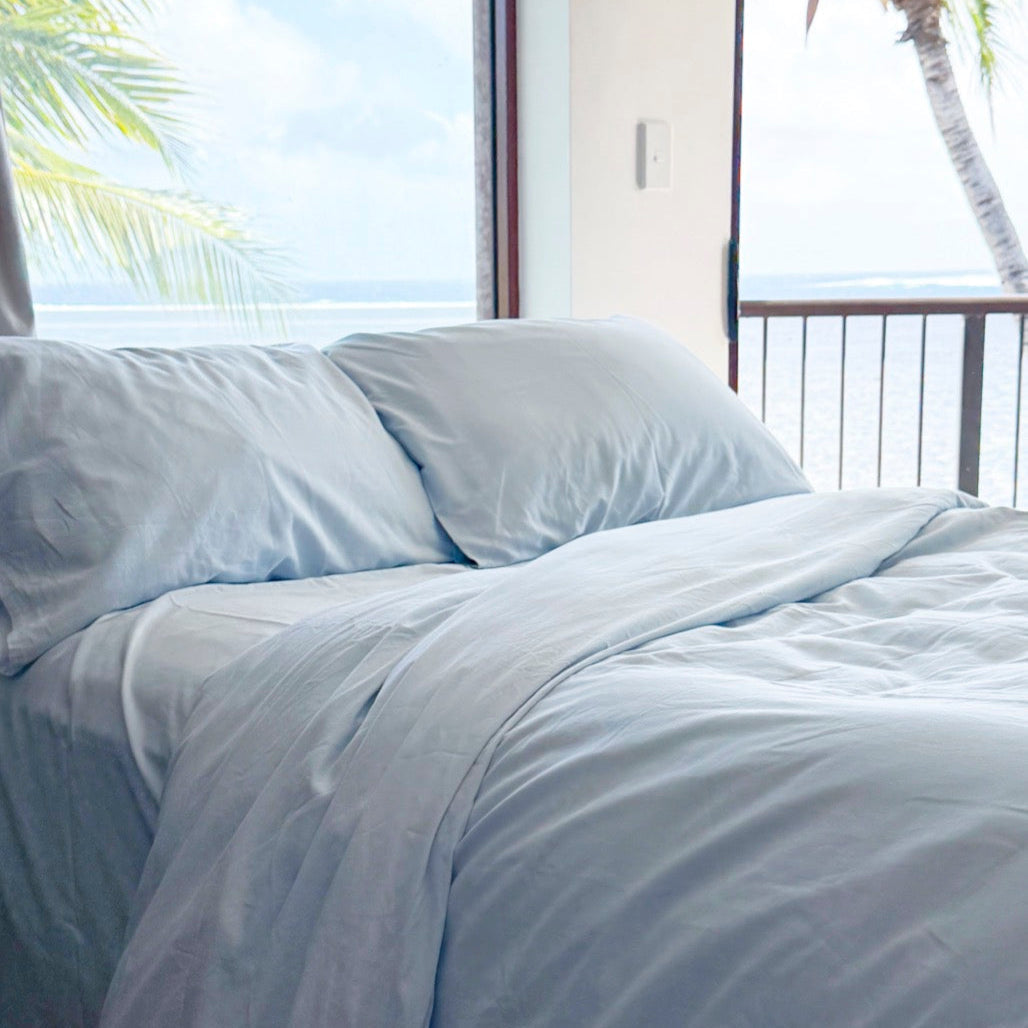 Blue aura bed set