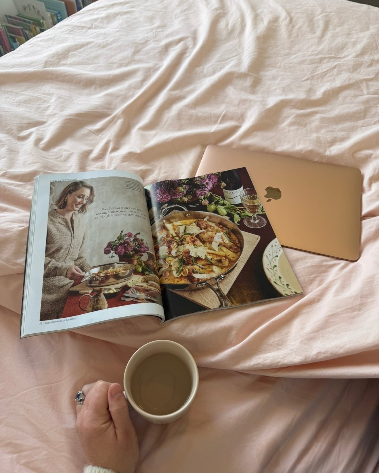 Transcendent pink bed set