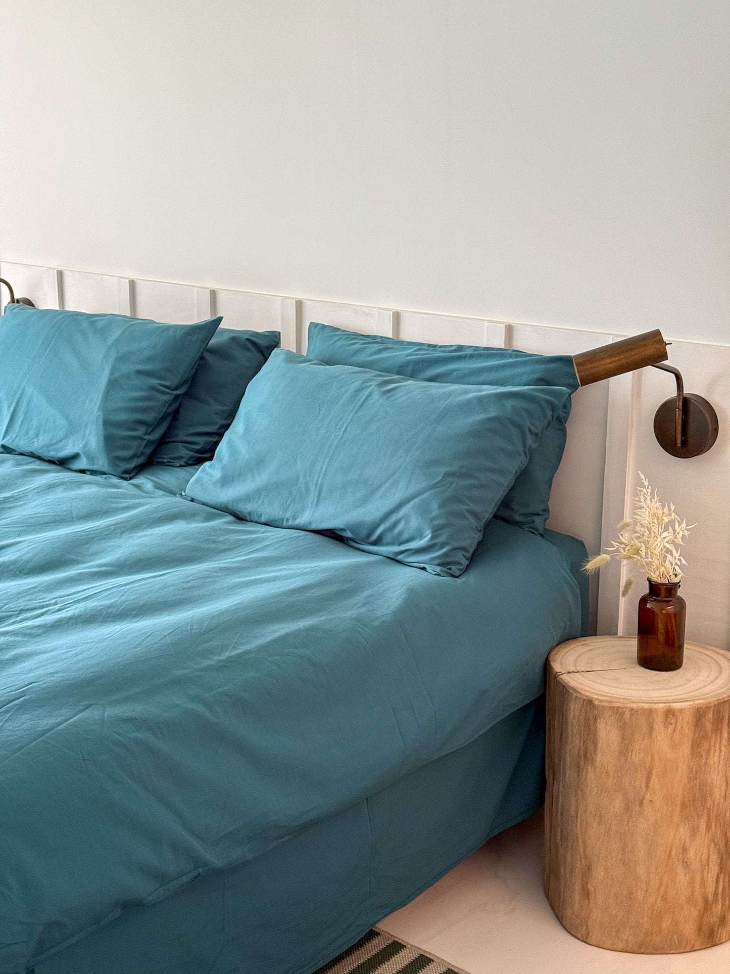 Transformative teal sheet set