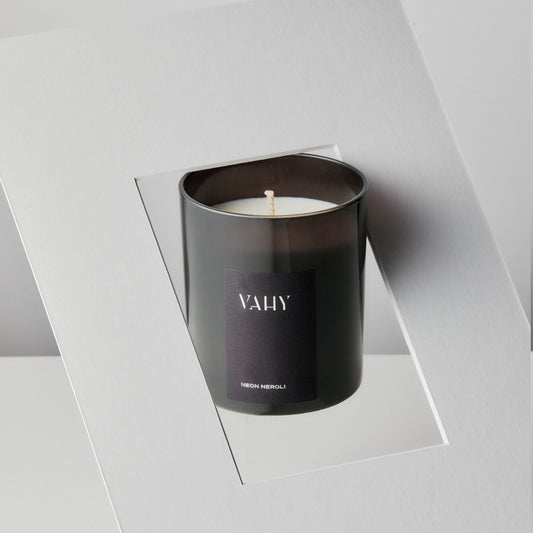 VAHY is a 100% natural fine fragrance house based in Melbourne, Australia. All VAHY scents are free from toxic chemicals and are made without compromise.