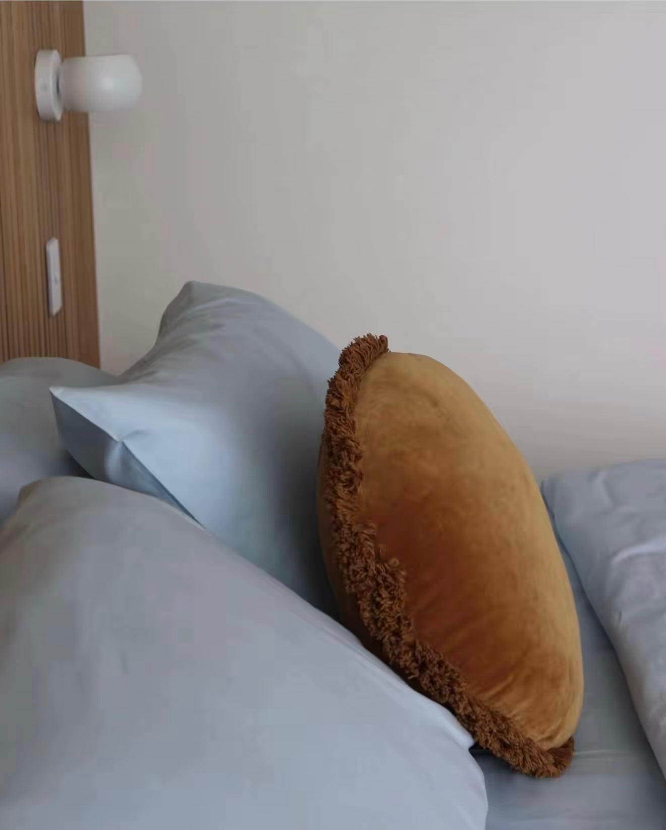 Blue aura bed set