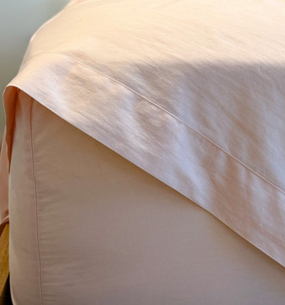 Transcendent pink sheet set