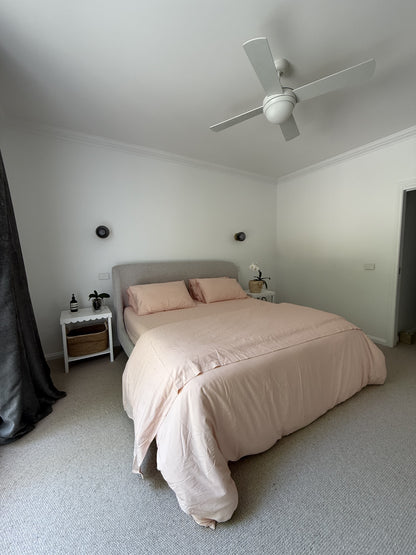 Transcendent pink sheet set