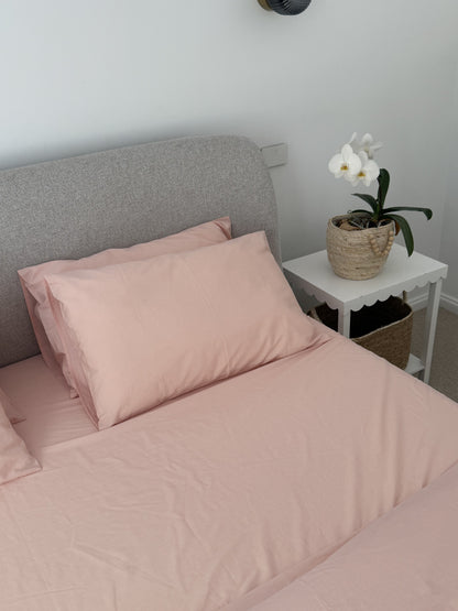 Transcendent pink sheet set