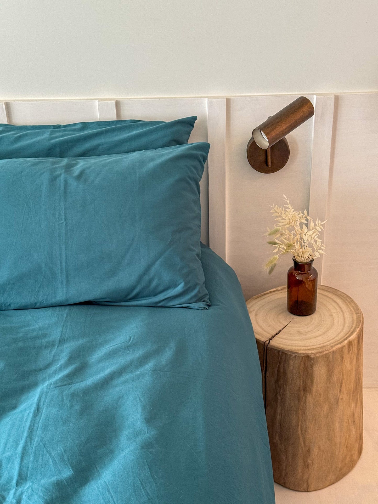 Transformative teal duvet set