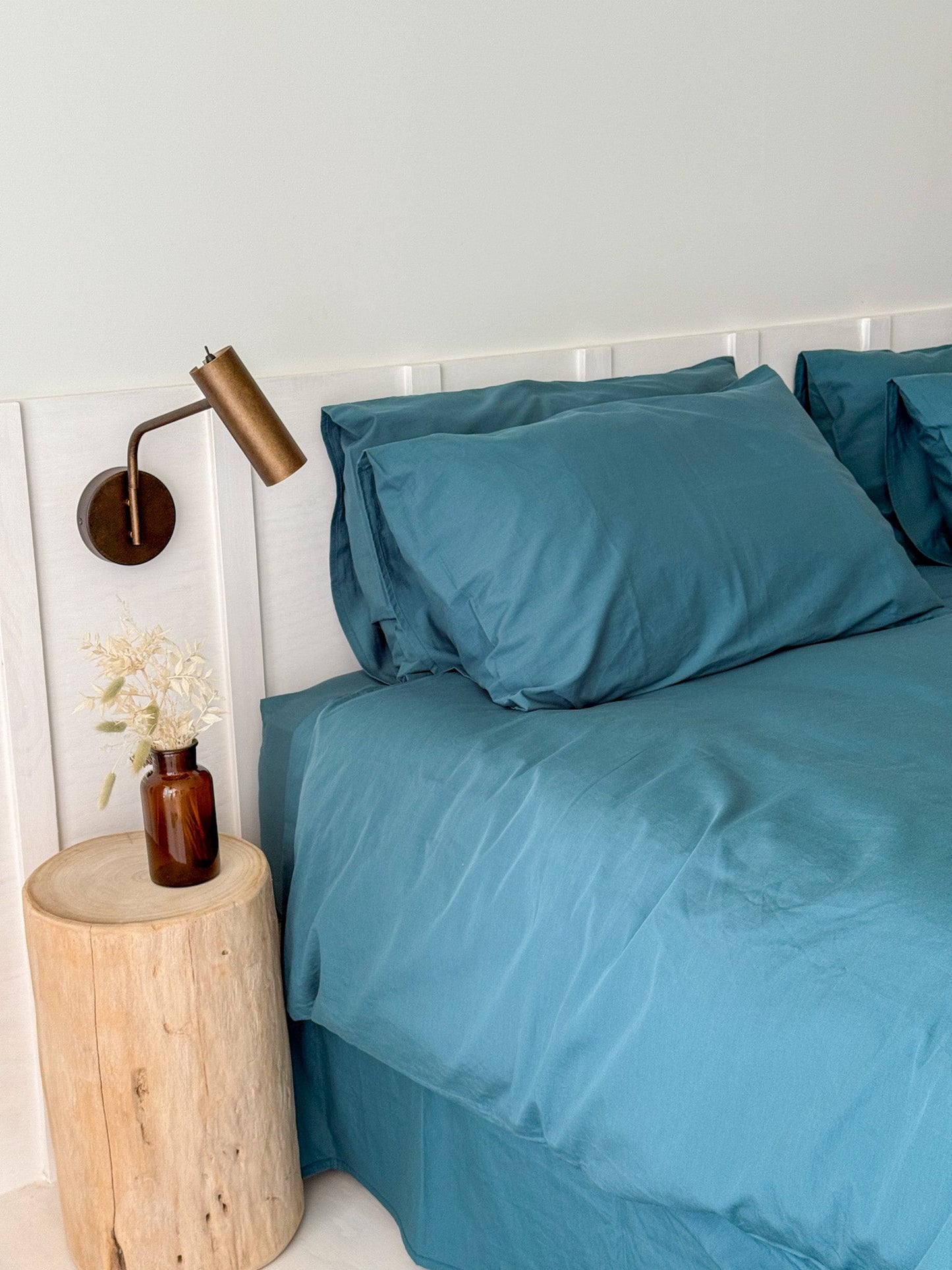 Transformative teal duvet set